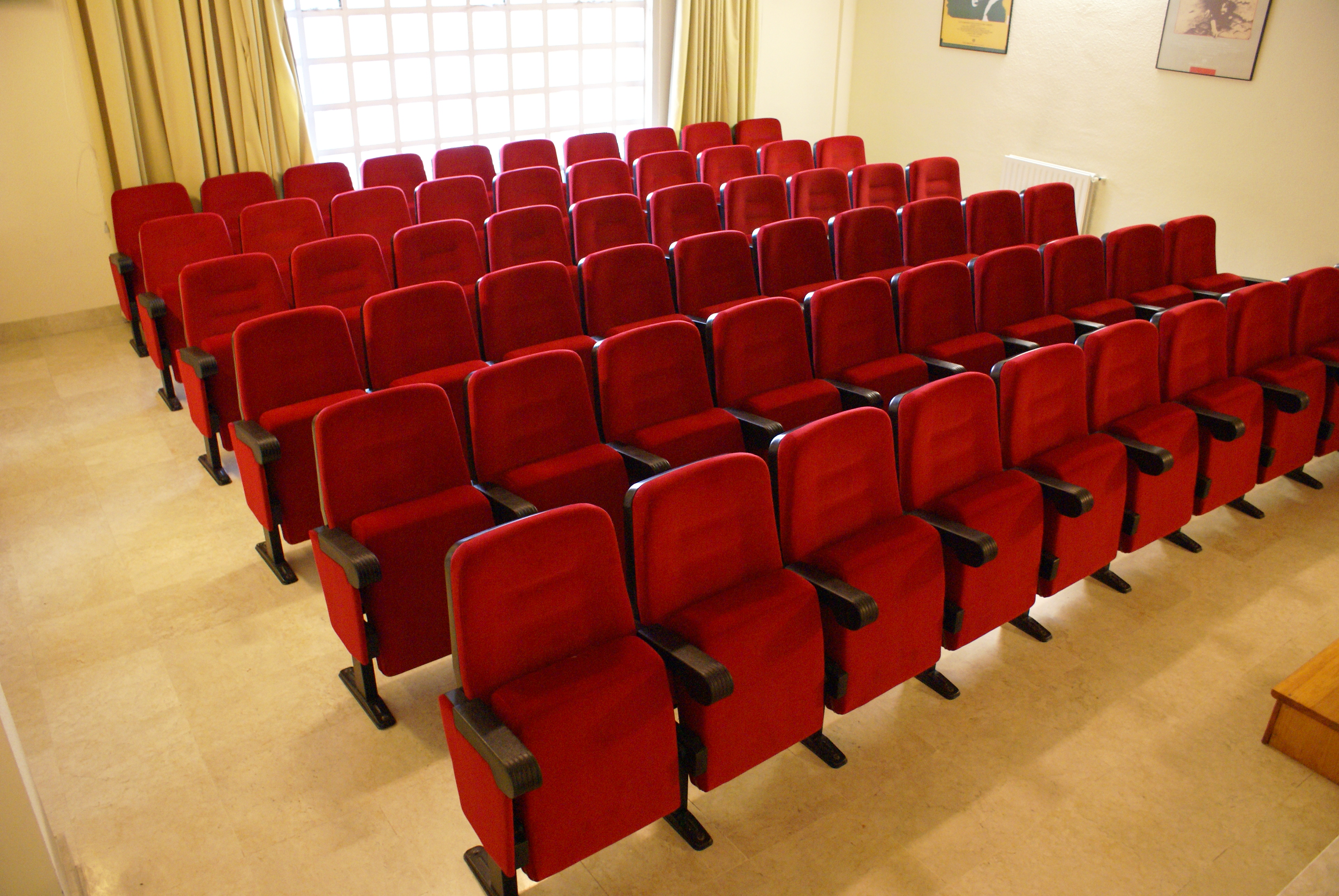 Proiect Auditoriu București: Design și Calitate Spaniolă